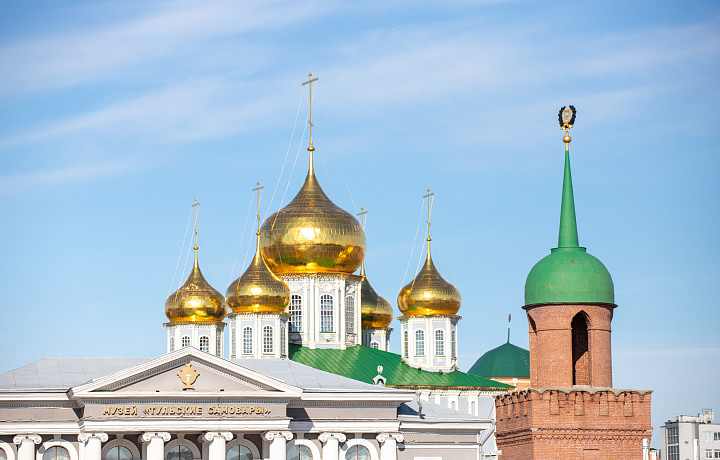 Православные верующие отмечают праздник в честь иконы Божией Матери «Знамение»