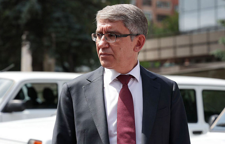 Не как о стену горох: страница врио губернатора Миляева «Вконтакте» стала новым способом решения проблем жителей – они жалуются, а чиновникам приходится отвечать