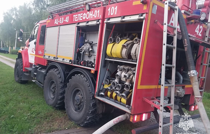 Спасатели потушили пять пожаров в Тульской области за 24 часа