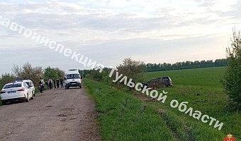 Внедорожник слетел в кювет и опрокинулся в Богородицком районе