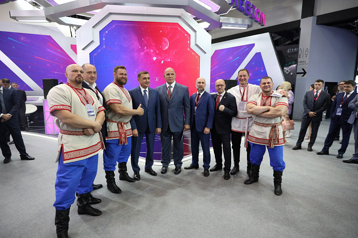 Почти 51,5 млрд рублей инвестиций и сотни новых рабочих мест. Каким был для Тульской области второй день ПМЭФ