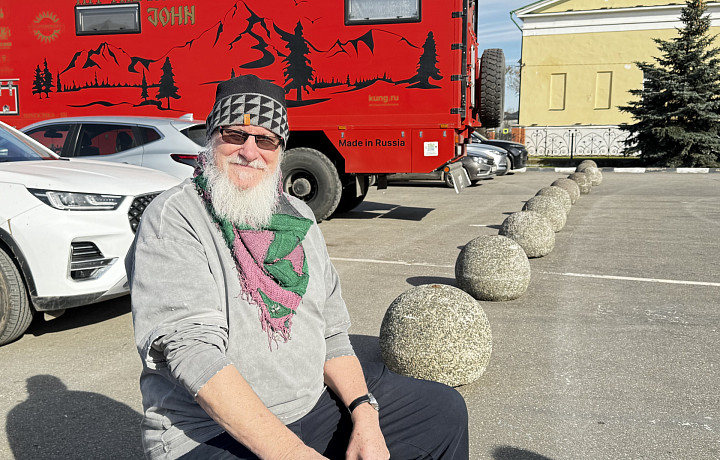 Знаменитый фермер англичанин Джон Кописки исследует Тульскую область на отечественном автодоме