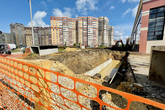 Илья Беспалов проверил ход работ по замене теплосетей на Зеленстрое