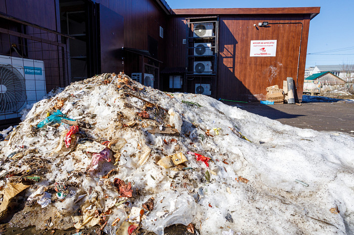 Идет – бычок валяется: фоторепортаж с улиц Тулы, от которого хочется прокашляться