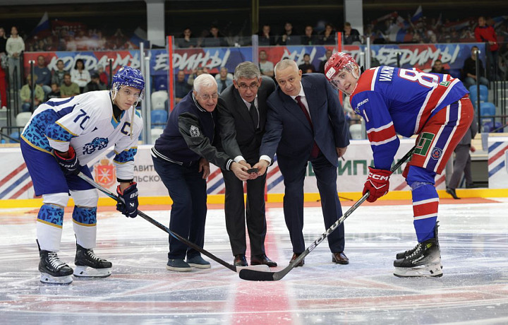 В Ледовом дворце 19 августа стартовал Кубок губернатора Тульской области по хоккею