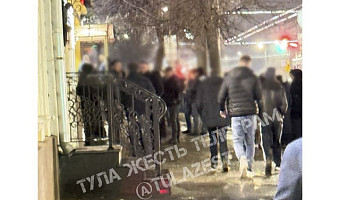 Очевидцы сообщили о большом скоплении людей и полицейских машин у здания следственного отдела в тульском Заречье