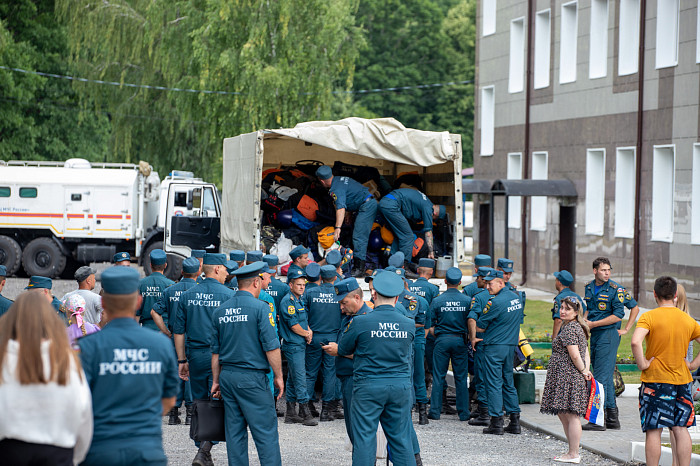 «Мы работаем не за госнаграды»: Сотрудники Тульского спасцентра рассказали о работе в Мариуполе