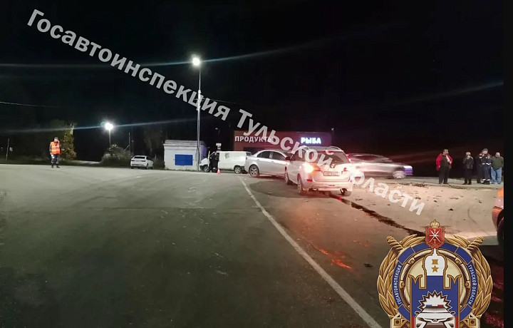 Три человека пострадали в ДТП на трассе Тула - Белев