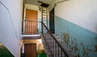 Тулякам объяснили, как должна проводиться уборка подъездов