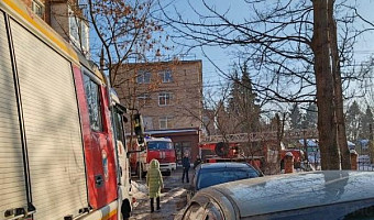 Сотрудники МЧС спасли 5 человек при пожаре на проспекте Ленина в Туле