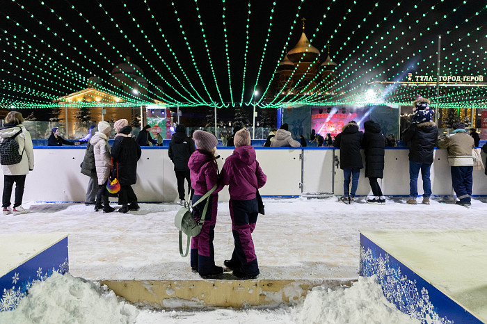 В Туле открылся Губернский каток: фоторепортаж