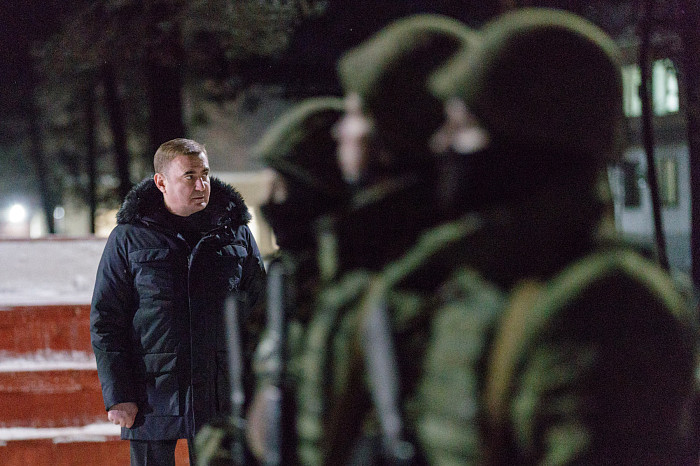 Фоторепортаж: Алексей Дюмин встретился с мобилизованными туляками