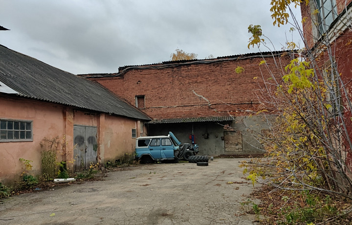 Землю с заброшками в центре Тулы за 80 миллионов рублей купил предприниматель Черкасский