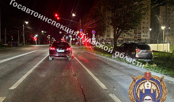 В Туле водитель Nissan без прав врезался в дерево