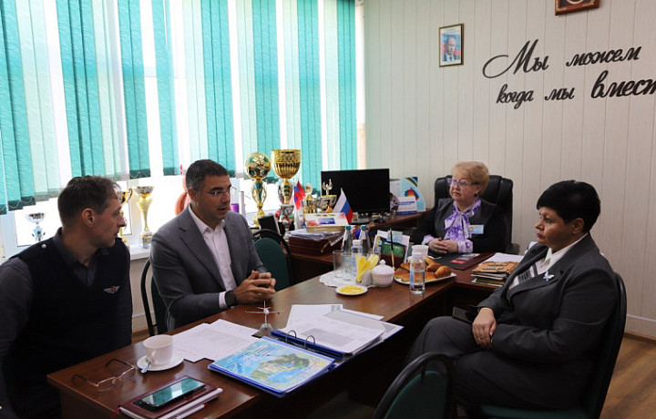 Алексей Эрк встретился с участником проекта «Герой 71» Сергеем Красильниковым