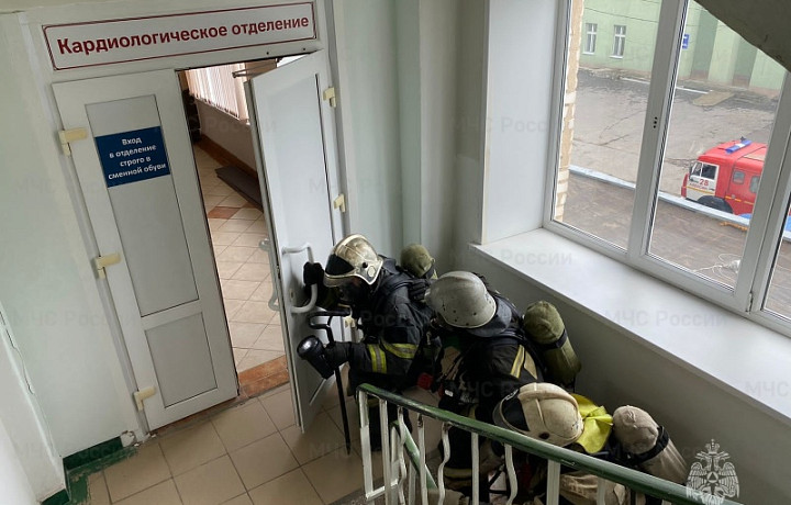 В Алексинской районной больнице прошли пожарные учения