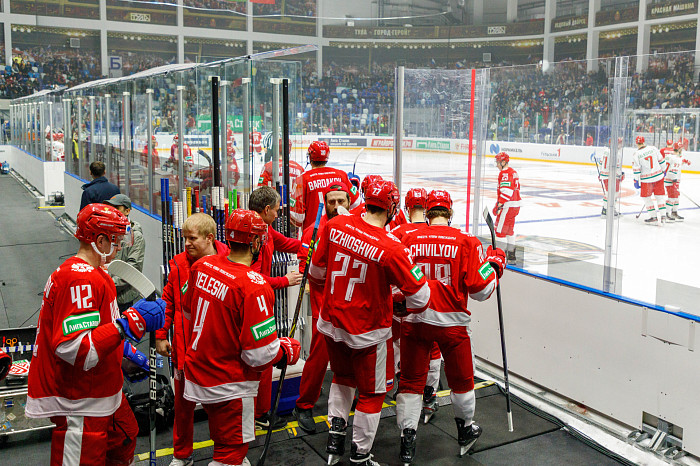 Фоторепортаж: как прошел матч между национальными сборными России и Беларуси