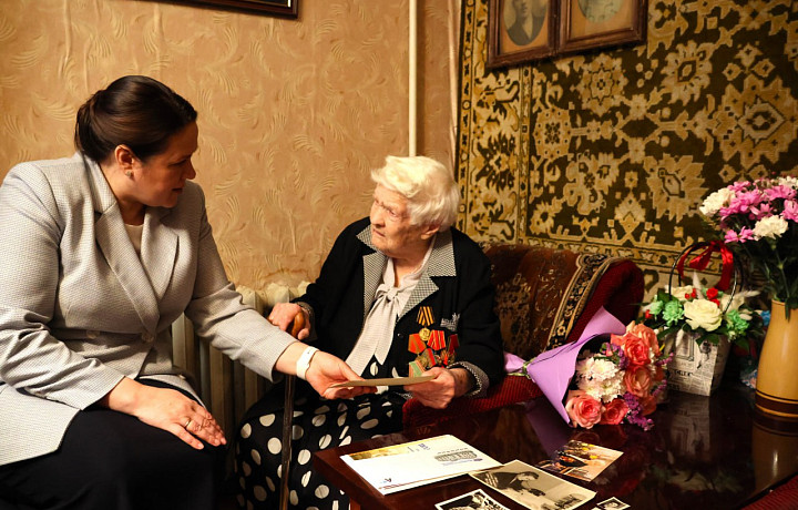 В Тульской области 100 лет исполнилось ветерану войны Евгении Камышевой