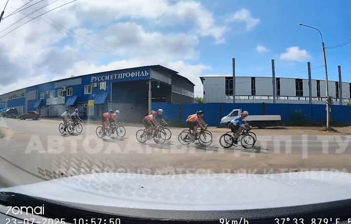 В Туле десять велосипедистов-нарушителей перекрывали водителям дорогу