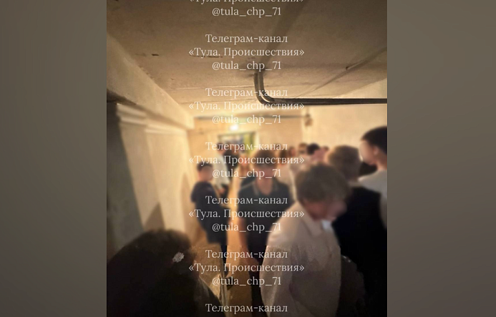 В тульских школах детей начали эвакуировать в подвалы из-за ракетной опасности