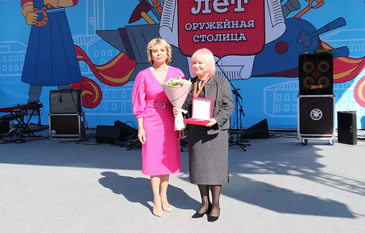 Главному врачу тульской больницы Маргарите Томаевой присвоено звание «Почетный гражданин города-героя Тулы»