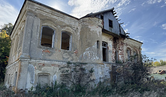 Дому жестокой помещицы хотят найти инвестора: что известно о барочной усадьбе под Веневом и кто чуть не стал покупателем?