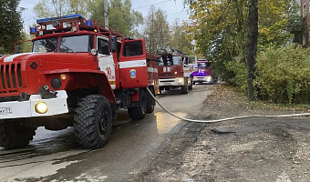 Спасатели за сутки потушили шесть пожаров в Тульской области