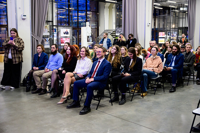 В Туле открылась выставка "Наука в лицах"