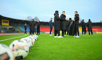 Стартует матч тульского «Арсенала» с «Нефтехимиком»