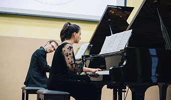 В Новомосковске проходит молодежный конкурс камерных ансамблей и фортепианных дуэтов