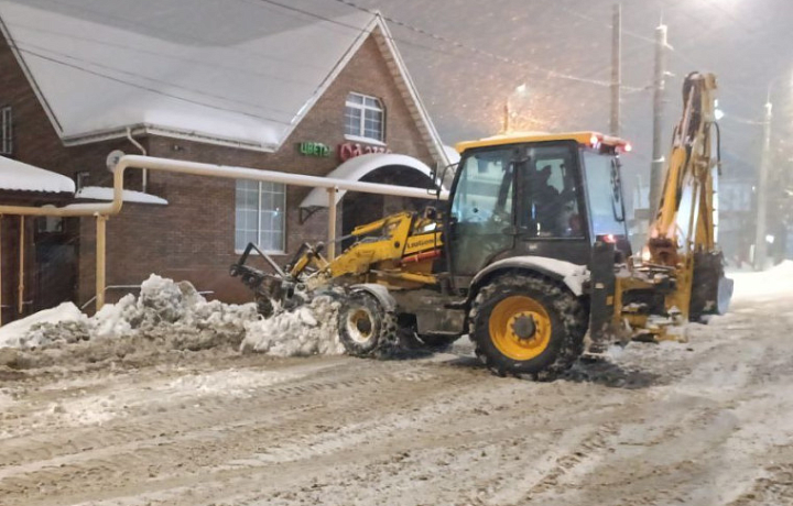 Порядка 8,5 тысяч кубометров снега вывезли за сутки с улиц Тулы