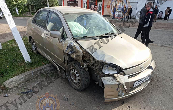 Нетрезвая автоледи на Suzuki врезалась в припаркованный автомобиль в Донском: пятилетнего пассажира пришлось госпитализировать