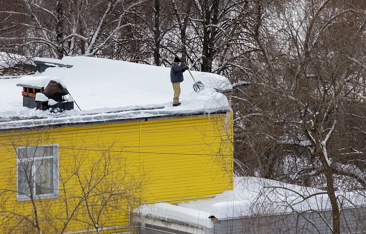 Главней всего погода в доме: как привлечь УК к ответственности за протекшую кровлю