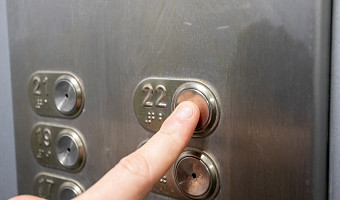 Почти 160 млн рублей выделят на замену более 40 лифтов в Тульской области