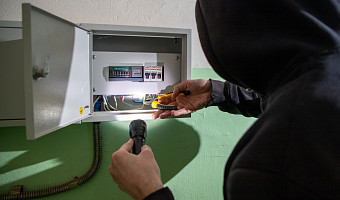 Житель Одоева получил штраф за самовольное подключение к электросети