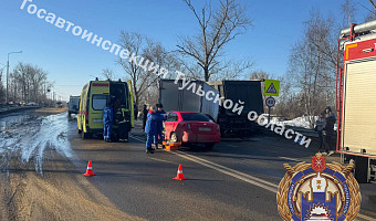 14-летняя девочка пострадала в тройном ДТП на трассе М-4 в Тульской области