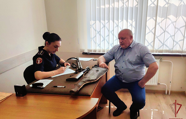 С начала года туляки сдали в Росгвардию более 200 единиц оружия
