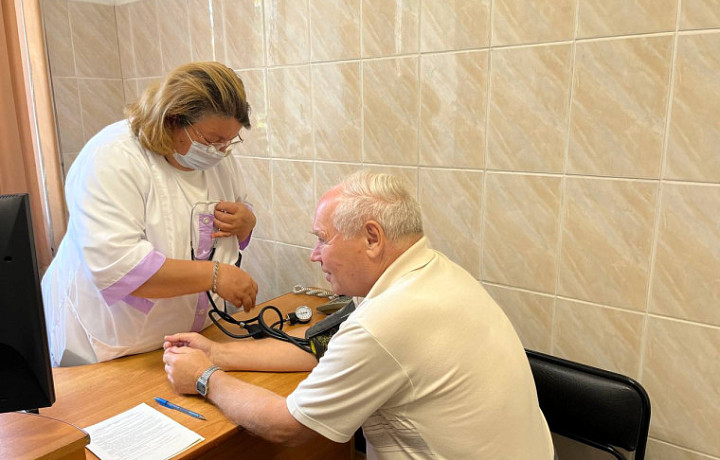 В Туле от гриппа вакцинировали сотрудников троллейбусного депо