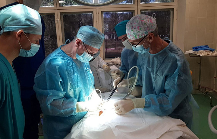 Тульские хирурги провели уникальную операцию на грудной клетке