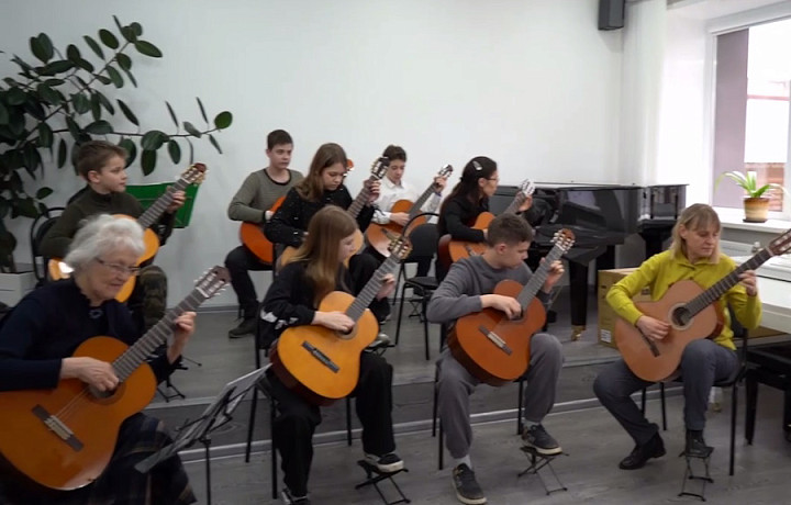 В Заокском районе детскую школу искусств обеспечили новыми инструментами