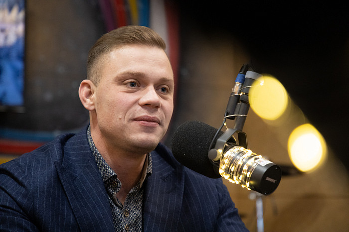 Слушателей «Русского Радио» ждет сертификат в центр военно-тактических игр и набор сладостей от «Тульских парков»