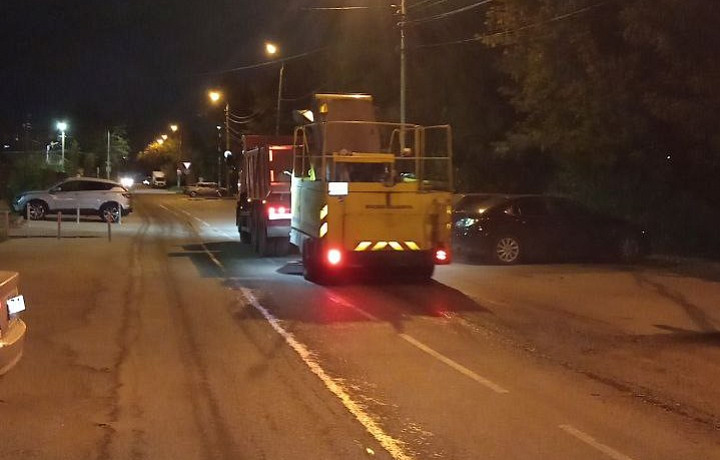 В Туле 28 августа продолжается уборка и мойка дорог и тротуаров