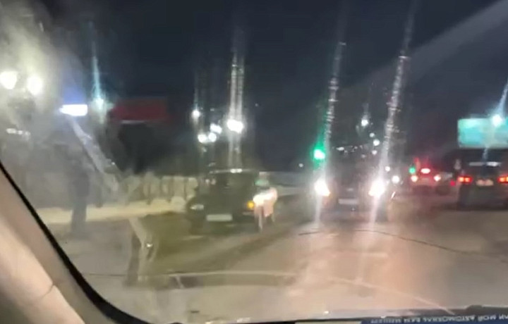 На пересечении Щекинского и Орловского шоссе в Туле образовалась пробка