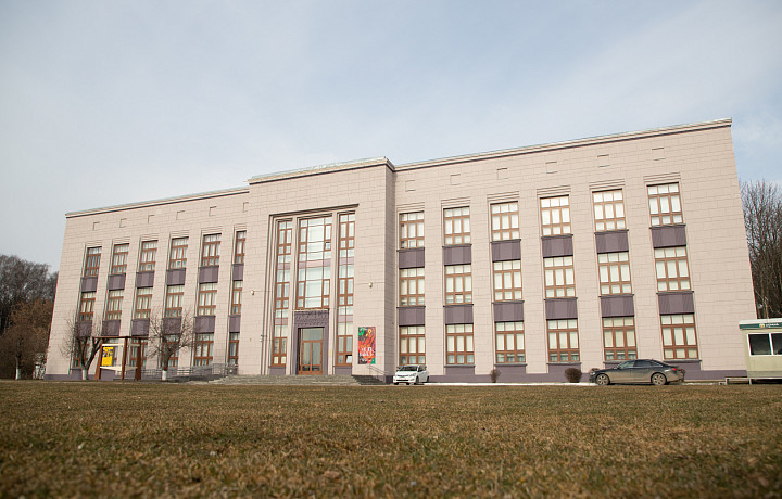 Картины из Тульского музея искусств представят на выставке в Дагестане