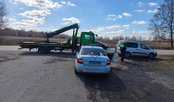 В Ясногорске и Киреевске прошли рейды по выявлению нелегальных таксистов