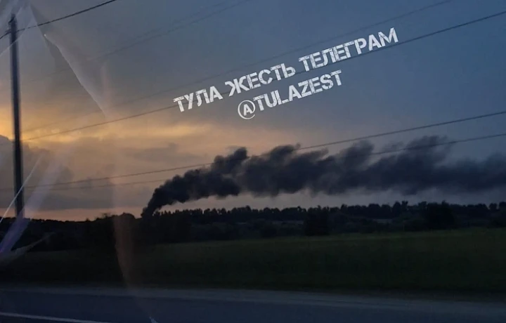 Под Новомосковском заметили черный дым