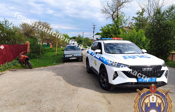 Подросток на мотоцикле врезался в иномарку в Кимовске