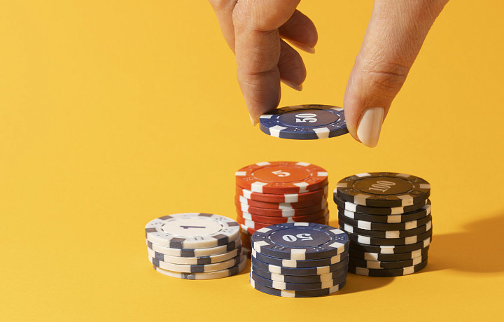 Кто не рискует, тот не пьет шампанское: психолог об азарте и неумении проигрывать