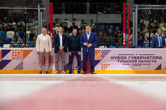 22 августа в Туле Алексей Дюмин открыл Кубок Губернатора по хоккею
