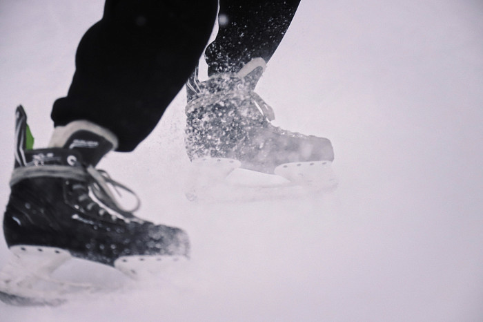 Сходил на бесплатные занятия и влюбился в лед: как тульских школьников учат кататься на коньках – фоторепортаж